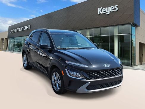 Used 2023 Hyundai Kona SEL w/ Cargo Package AWD/4WD image 3