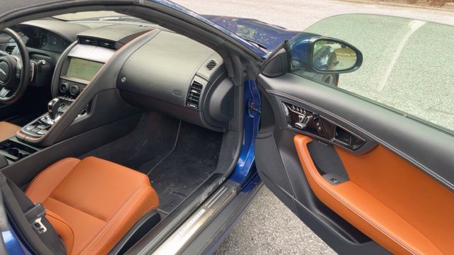 Certified 2023 Jaguar F-TYPE Convertible RWD image 12