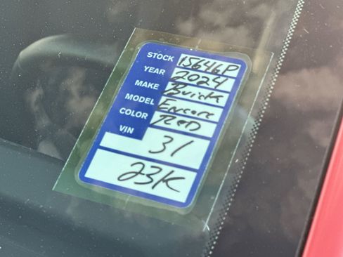 Used 2024 Buick Encore GX Sport Touring image 25