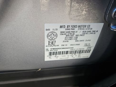 Used 2022 Ford Explorer ST w/ ST Street Pack image 32