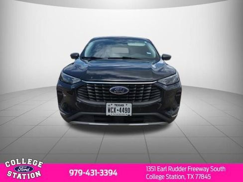 Used 2025 Ford Escape Active w/ Tech Pack #1 FWD image 2
