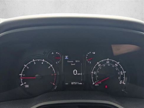Used 2022 Toyota 4Runner SR5 Premium w/ Moonroof Package RWD image 8