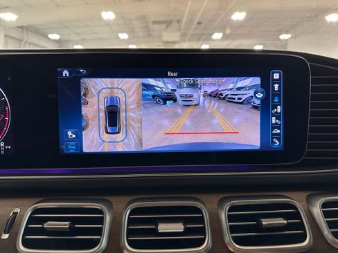 Used 2024 Mercedes-Benz GLE 350 4MATIC image 33