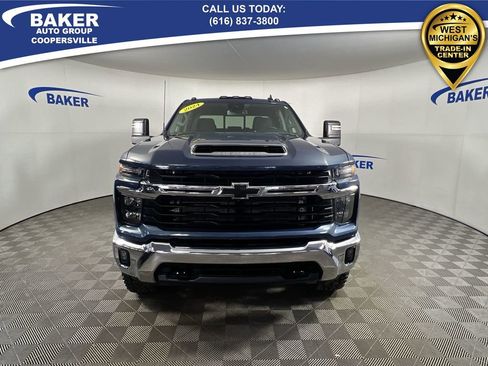 Used 2024 Chevrolet Silverado 2500 LT w/ All Star Edition image 3