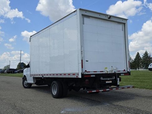 Used 2021 Chevrolet Express 3500 w/ Power Convenience Package RWD image 16