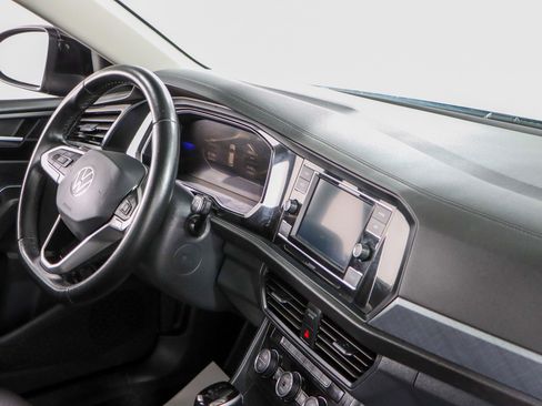 Used 2024 Volkswagen Jetta SE image 26