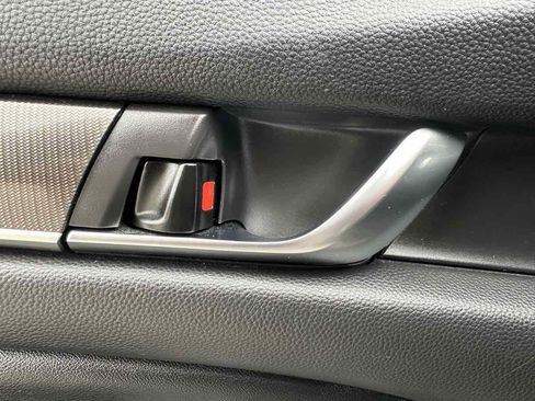 Used 2019 Honda Accord Sport image 25