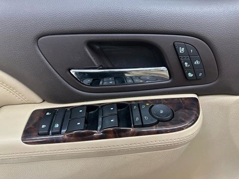 Used 2012 GMC Yukon Denali AWD/4WD image 18