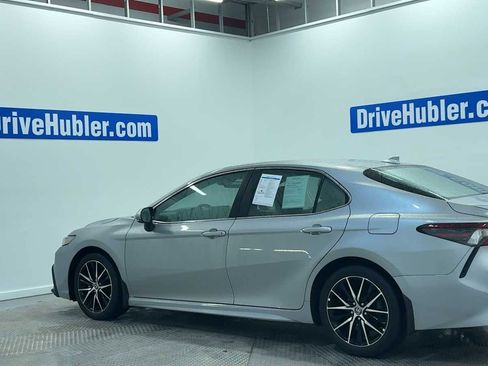 Used 2024 Toyota Camry SE image 7