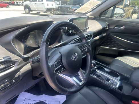 Used 2019 Hyundai Santa Fe FWD image 16