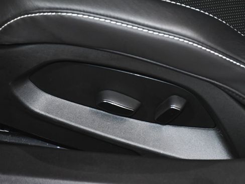 Used 2024 Chevrolet Corvette Stingray Convertible image 45