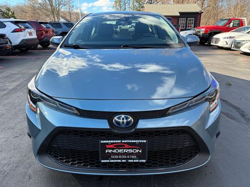 Used 2022 Toyota Corolla LE image 2
