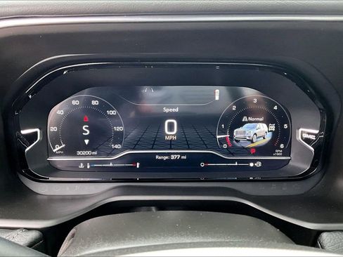 Used 2023 GMC Yukon Denali image 13