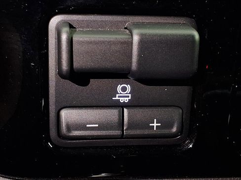 Used 2022 Chevrolet Silverado 1500 RST image 23