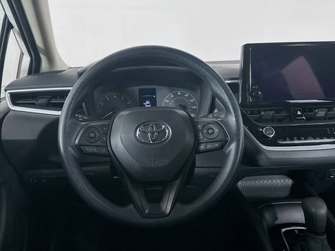 Used 2024 Toyota Corolla LE image 17
