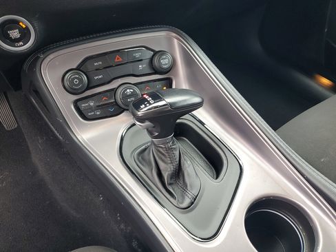 Used 2023 Dodge Challenger SXT RWD image 23