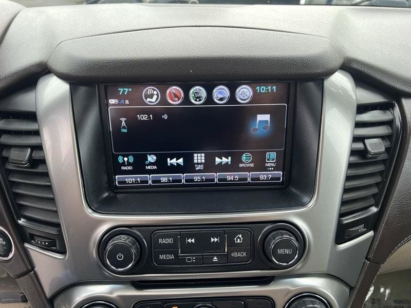 Used 2018 Chevrolet Suburban Premier AWD/4WD image 17