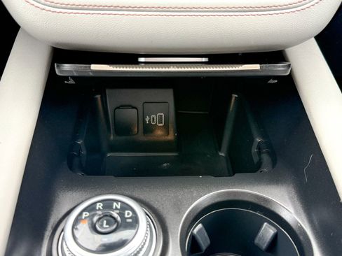 Certified 2025 Ford Explorer Active w/ Active Comfort Package image 29