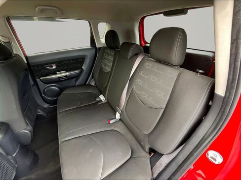Used 2013 Kia Soul + w/ Audio Pkg FWD image 21