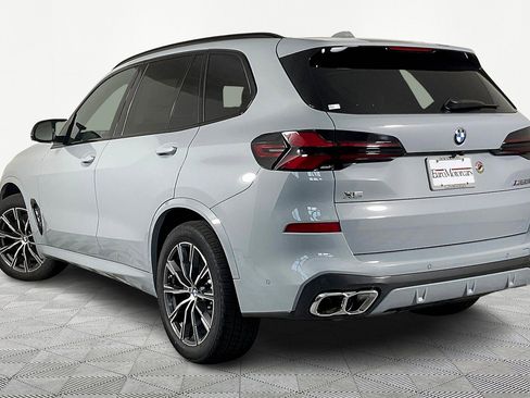 New 2026 BMW X5 M60i image 5