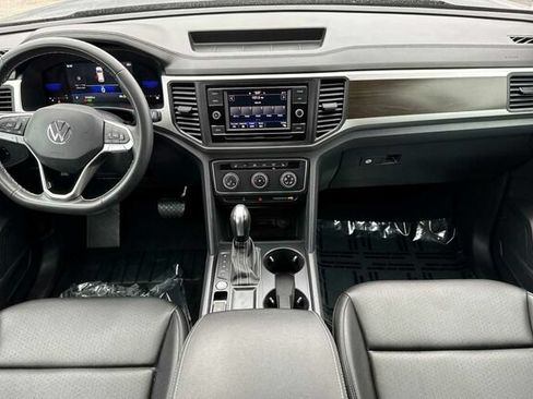 Used 2023 Volkswagen Atlas SE FWD image 13