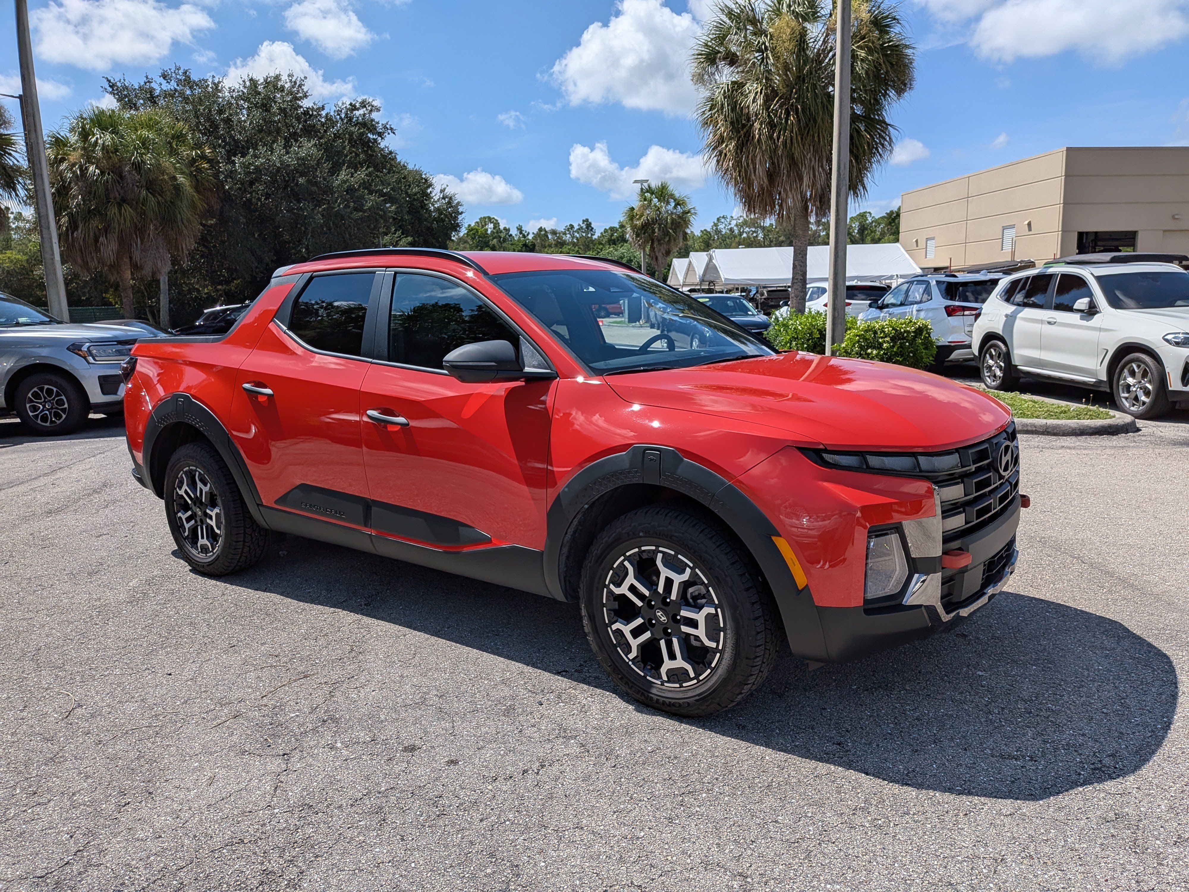 Used 2025 Hyundai Santa Cruz XRT AWD/4WD image 2