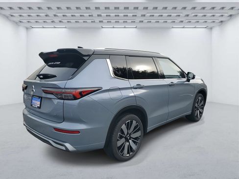 New 2026 Mitsubishi Outlander SEL image 4