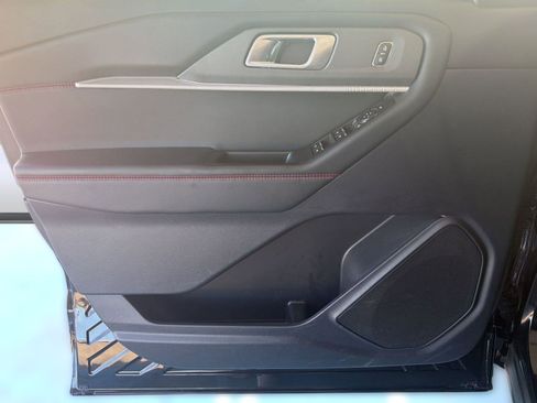 Certified 2025 Ford Explorer ST-Line w/ ST-Line Street Pack image 12