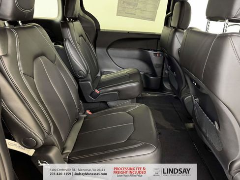 New 2026 Chrysler Pacifica Select image 14
