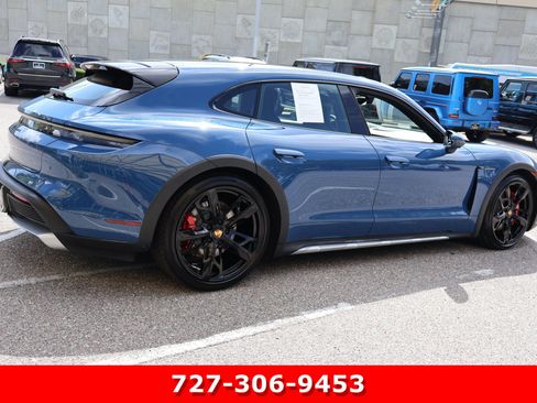 Used 2023 Porsche Taycan 4S w/ Premium Package AWD/4WD image 10