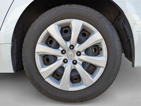 Used 2023 Toyota Corolla LE image 13