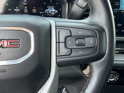 Used 2024 GMC Sierra 1500 SLT AWD/4WD image 32