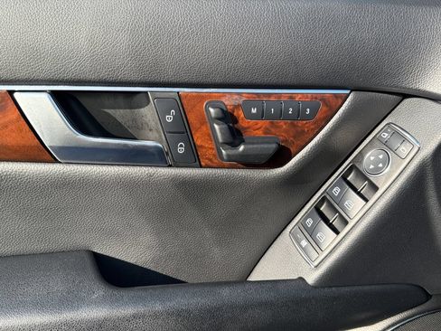 Used 2013 Mercedes-Benz C 300 4MATIC Sedan image 11