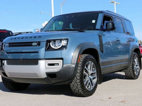 Used 2023 Land Rover Defender 110 S image 1