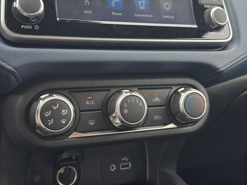 New 2025 Nissan Versa SV image 25