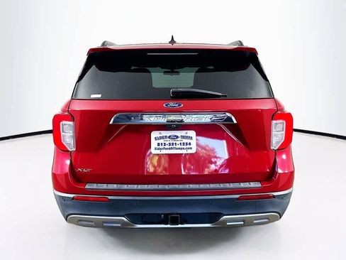 Certified 2022 Ford Explorer XLT w/ Equipment Group 202A image 5