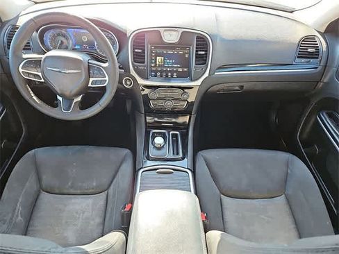 Used 2023 Chrysler 300 Touring w/ Sport Appearance Package image 25