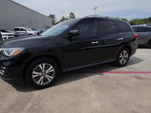 Used 2019 Nissan Pathfinder SV FWD image 19