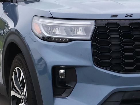 Used 2025 Ford Explorer ST-Line RWD image 9