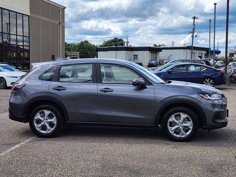 Used 2025 Honda HR-V LX image 10