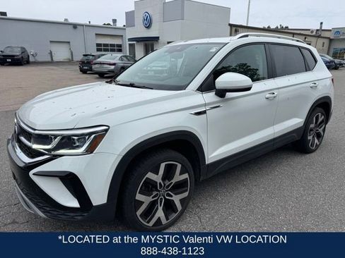Certified 2022 Volkswagen Taos SEL AWD/4WD image 1