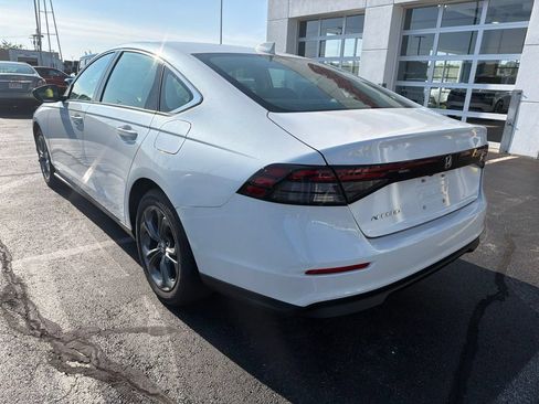 Used 2023 Honda Accord EX image 3