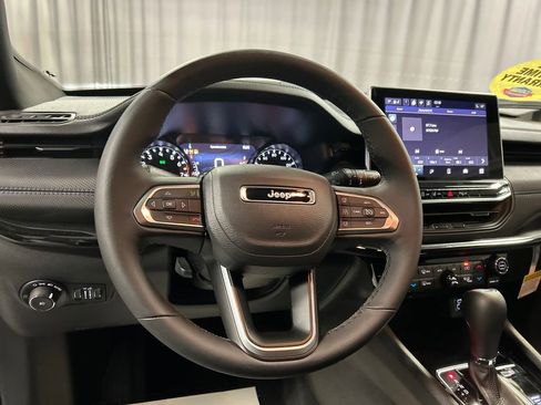 New 2026 Jeep Compass Limited image 13