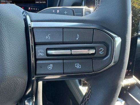New 2026 GMC Terrain AT4 w/ Technology Package II AWD/4WD image 18