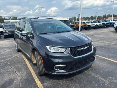 Certified 2021 Chrysler Pacifica Limited w/ Premium & Safety Sphere Group