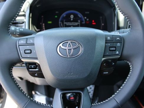 Used 2026 Toyota Camry SE w/ Multimedia Upgrade Package FWD image 18