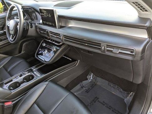 Used 2022 Lincoln Corsair FWD image 20