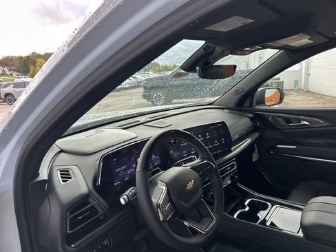 New 2026 Chevrolet Traverse High Country w/ LPO, Floor Liner Package image 15