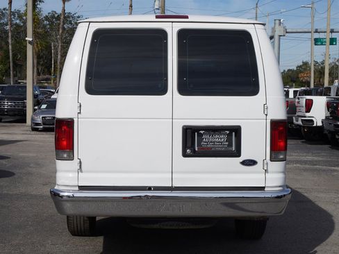 Used 2011 Ford E-350 and Econoline 350 XLT image 11