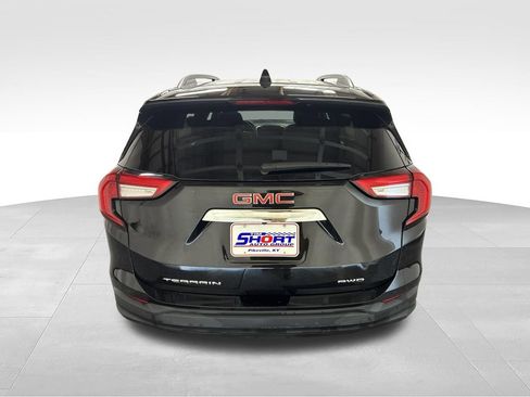 Used 2023 GMC Terrain SLE w/ Driver Convenience Package AWD/4WD image 5